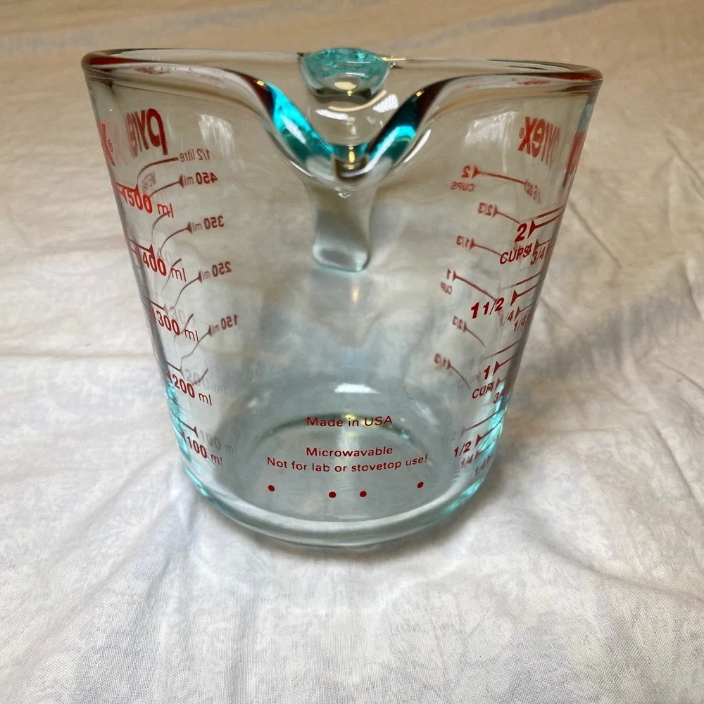 Vintage‎ Pyrex 2 Cup 500ml Glass Measuring Cup Red Lettering Made USA